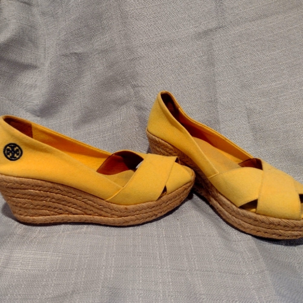 Tory Burch yellow espadrilles wedges Sz9
